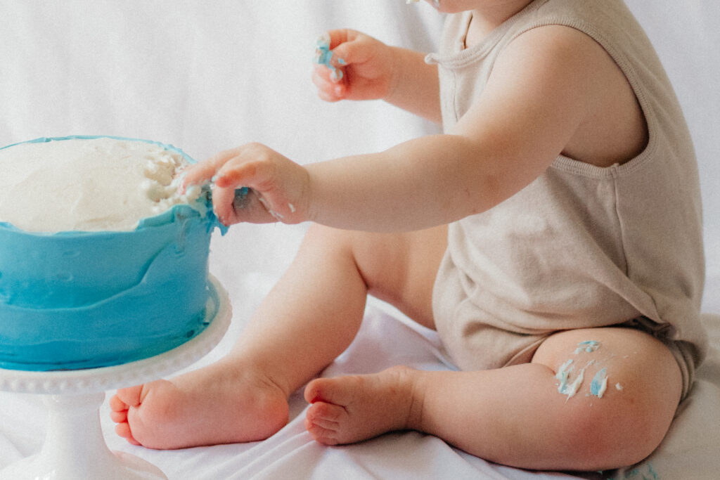 Cake Smash First Birthday Photos, Huntsville Alabama By sarahmismashphotography