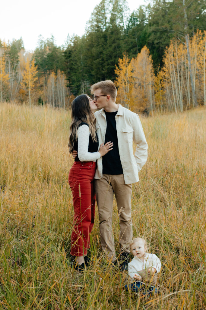 Tender Fall Family Photos at Kelly Canyon, Ririe, Idaho by Sarah Mismash Washington Photographer