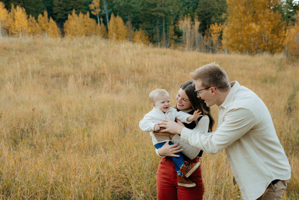 Cute Fall Family Photos at Kelly Canyon, Ririe, Idaho by Sarah Mismash Washington Photographer